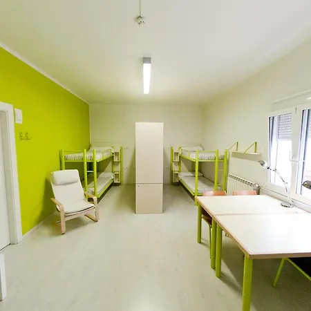 Auberge de jeunesse Sant Anastasi *