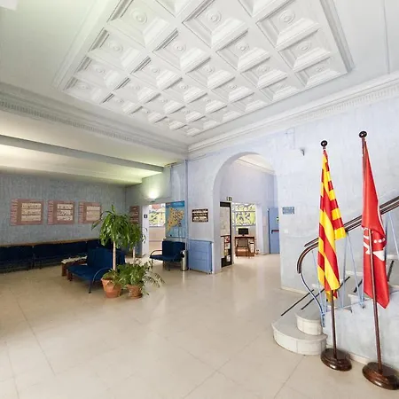 Sant Anastasi Hostel *