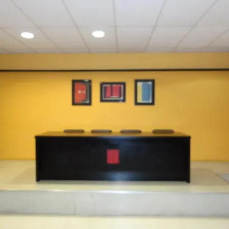 Sant Anastasi Hostel Lleida